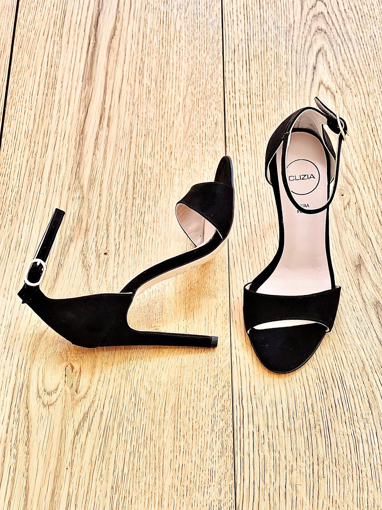 DANA BLACK SUEDE