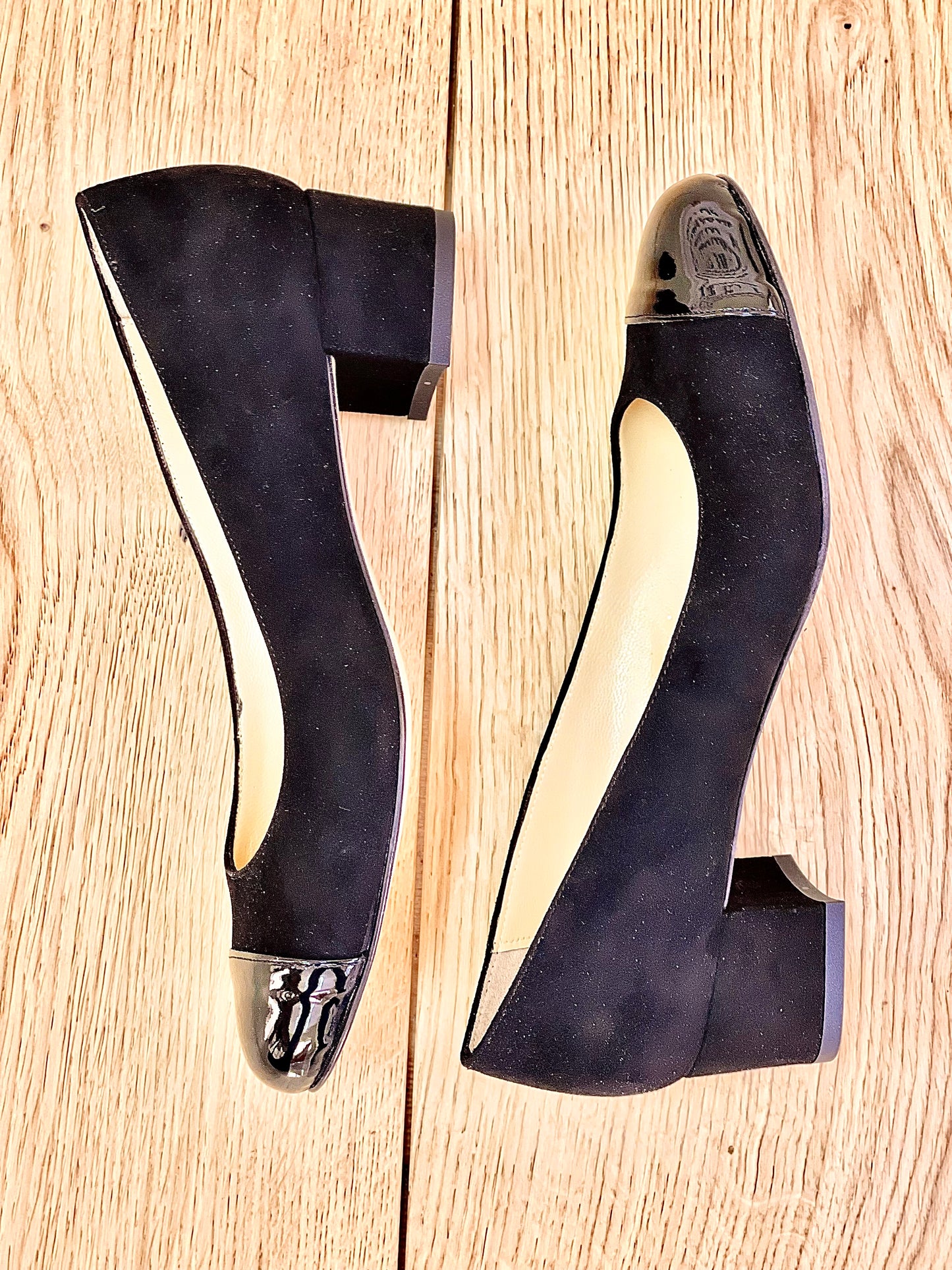 PAOLA BLACK SUEDE