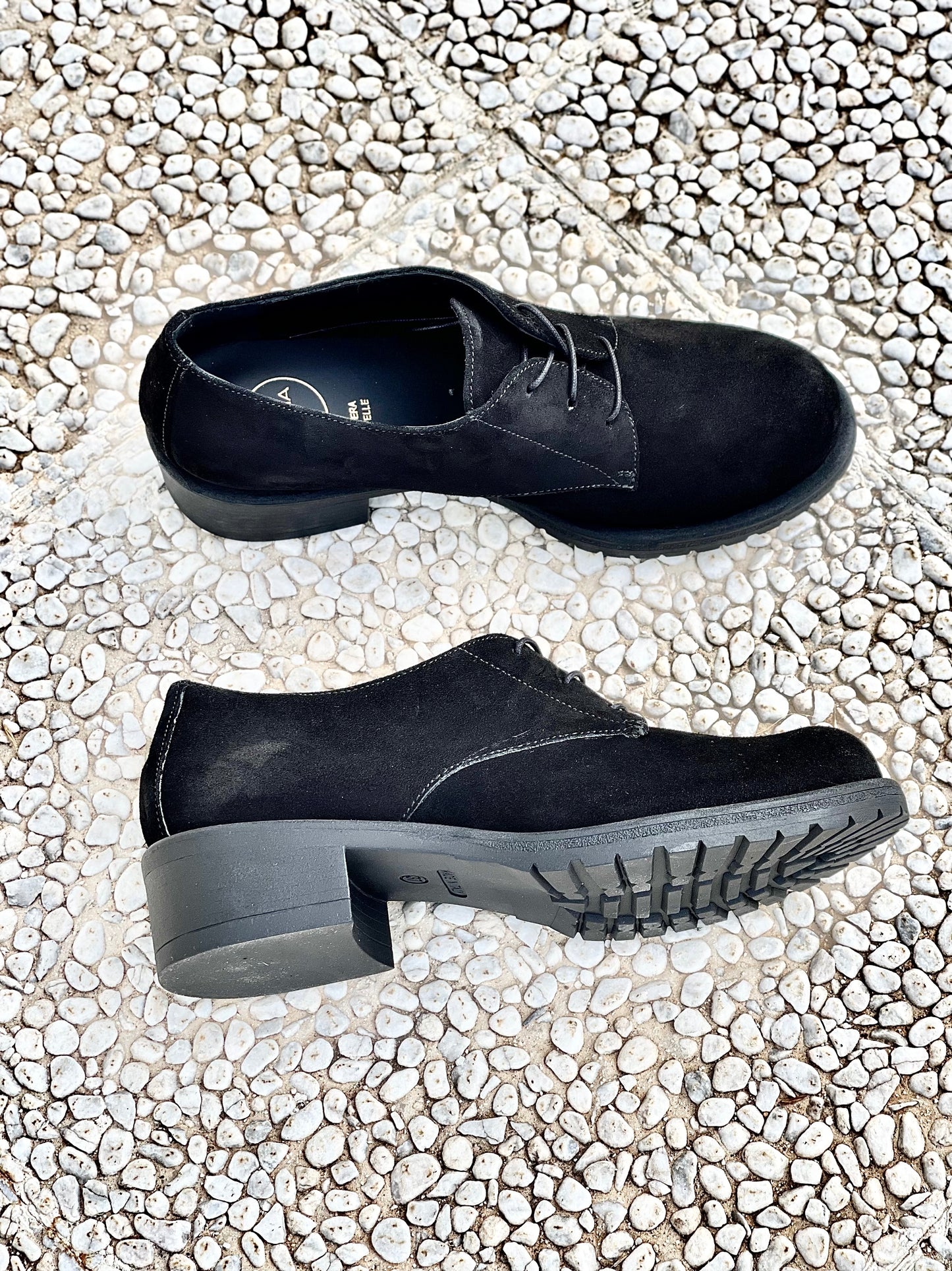 YO-YO BLACK SUEDE