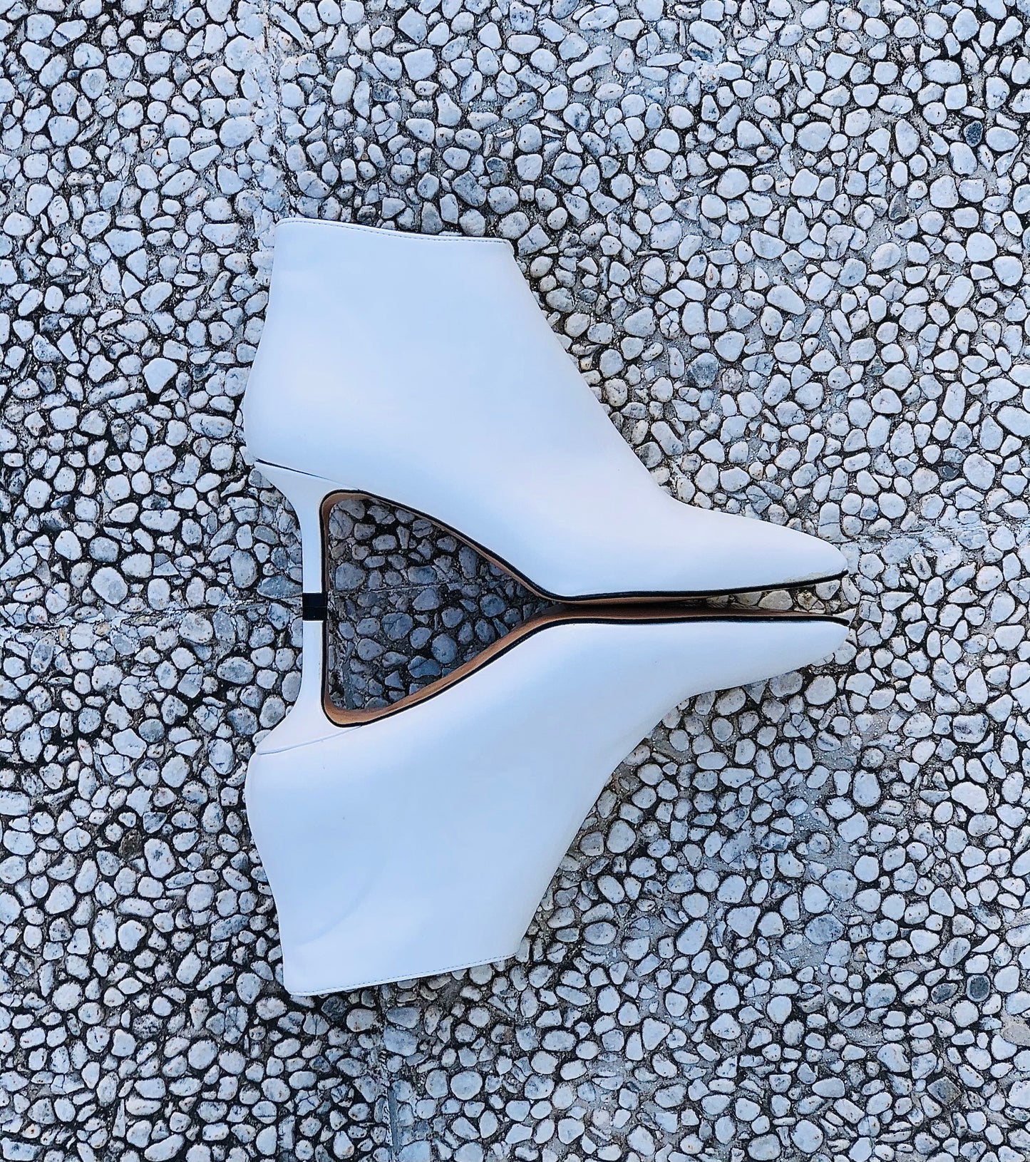 TETAS DE CUERO BLANCO