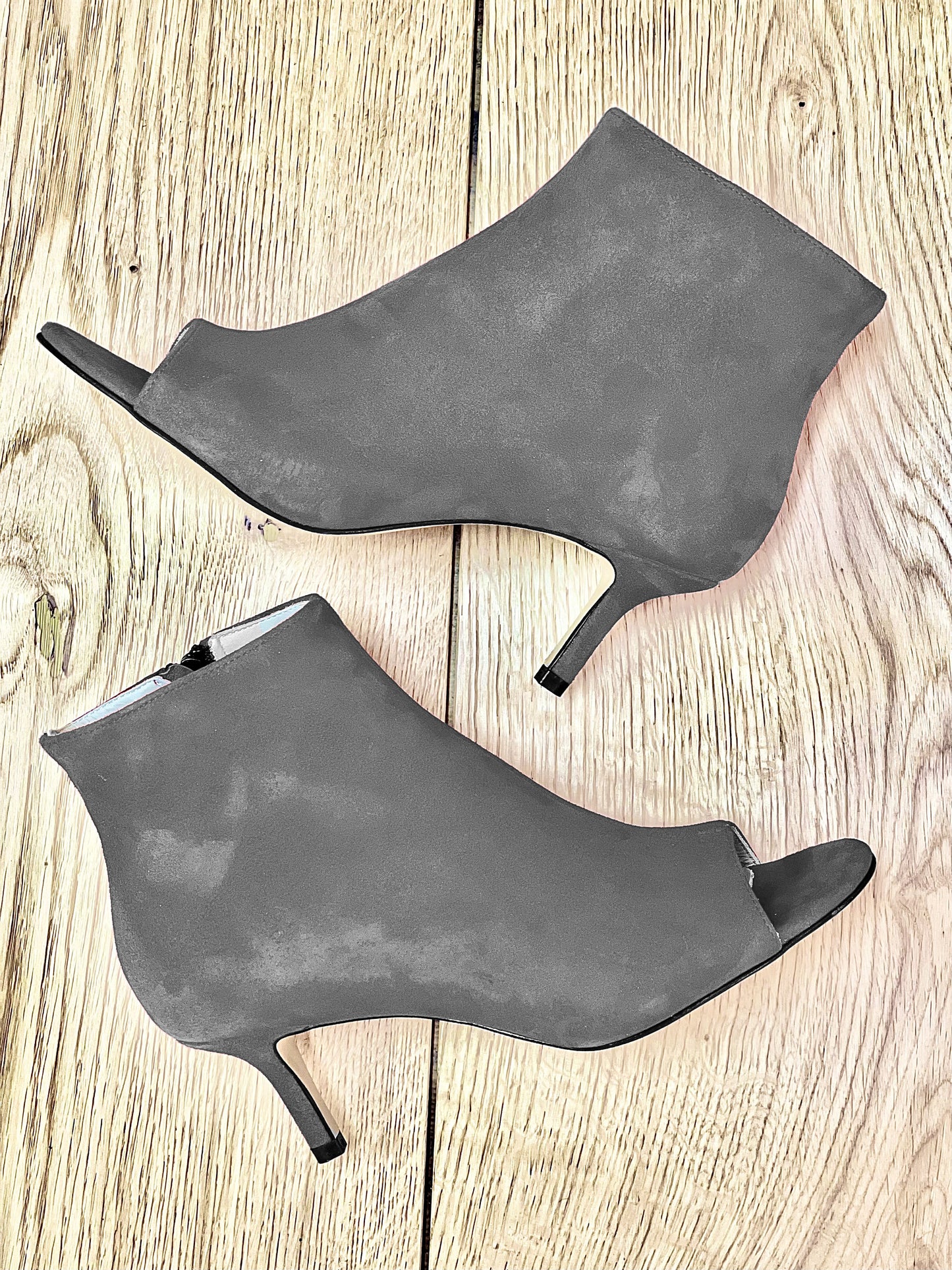 AFRICA GRIS ANTE