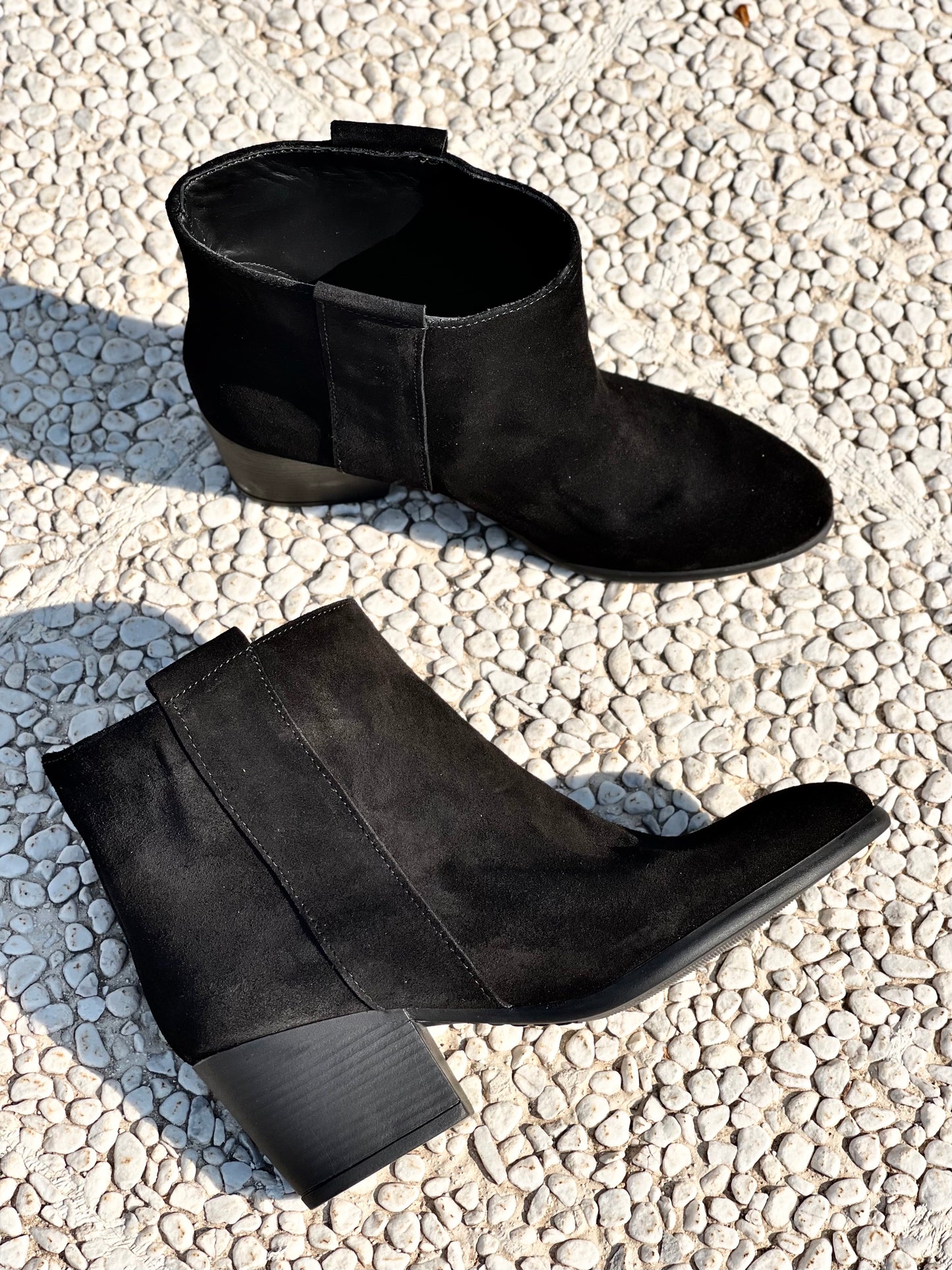 TESSA BLACK SUEDE