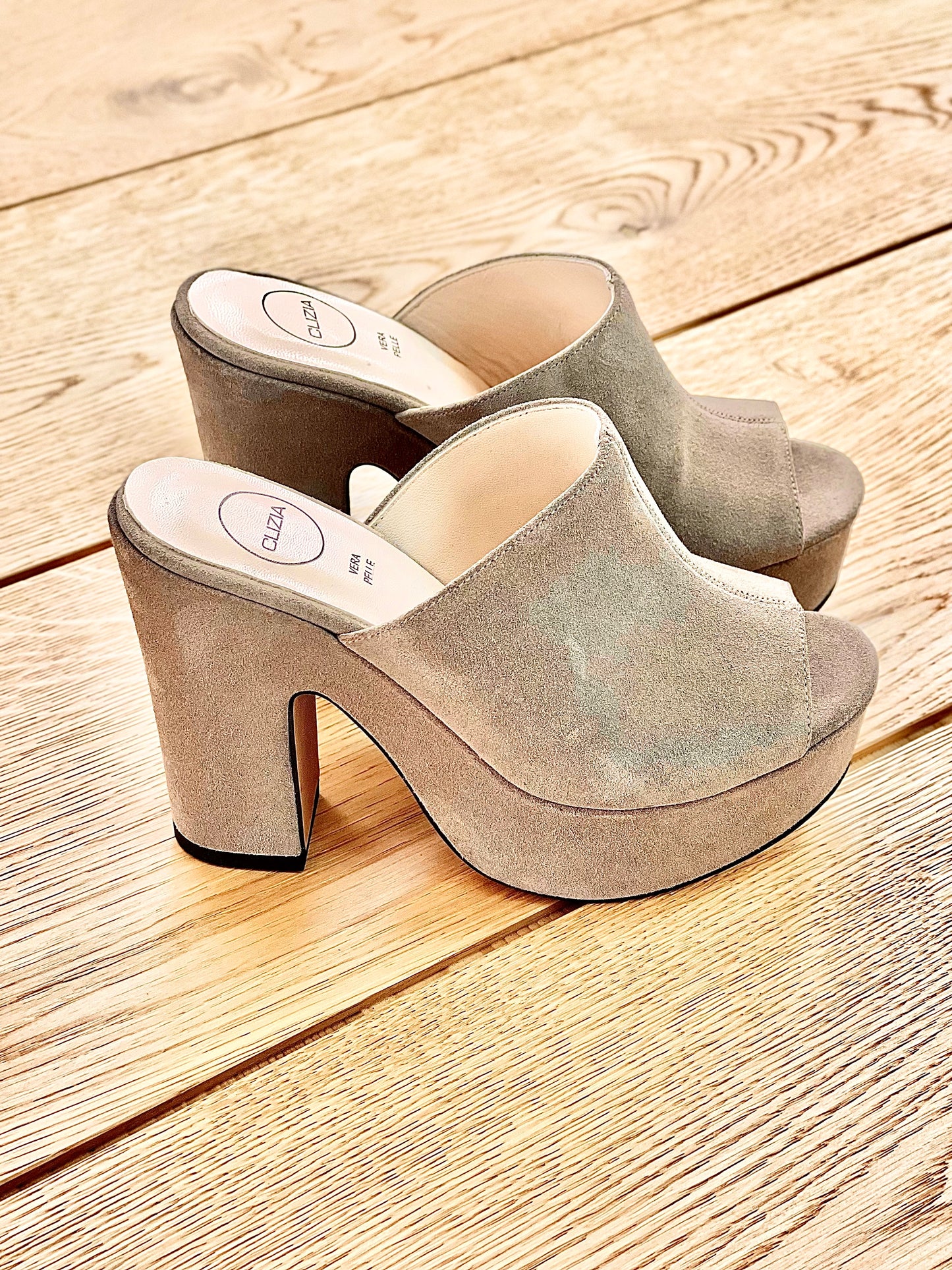 BANGKOK SUEDE TAUPE