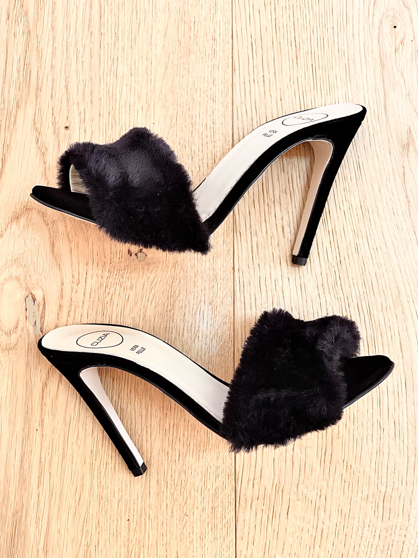 MARLA BLACK SUEDE