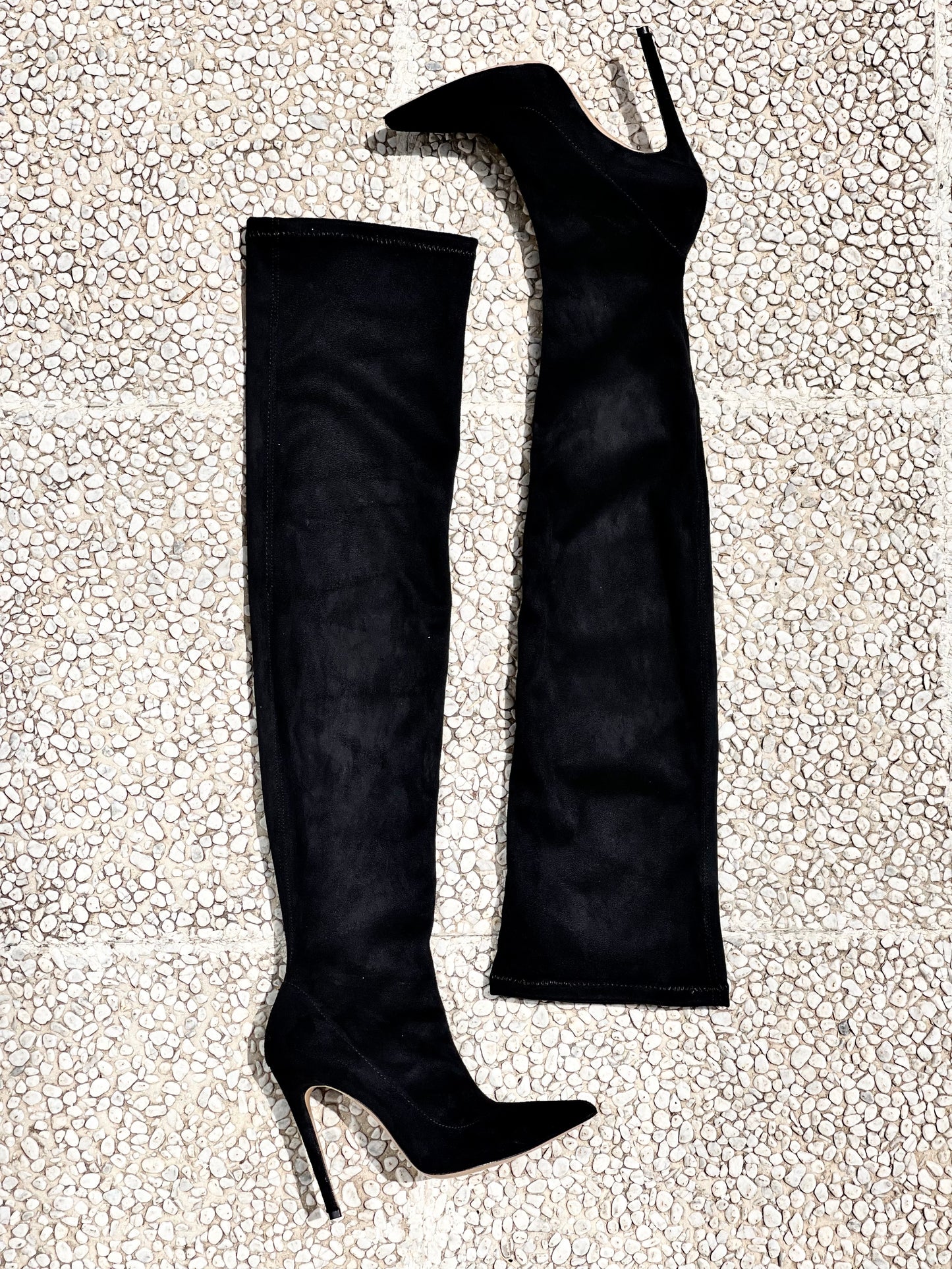 OSLO BLACK SUEDE