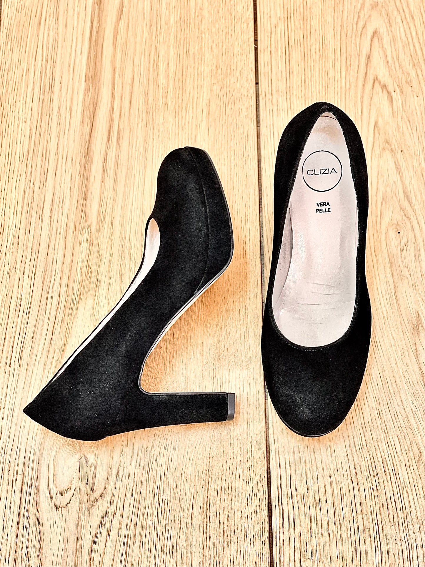 CLEO BLACK SUEDE