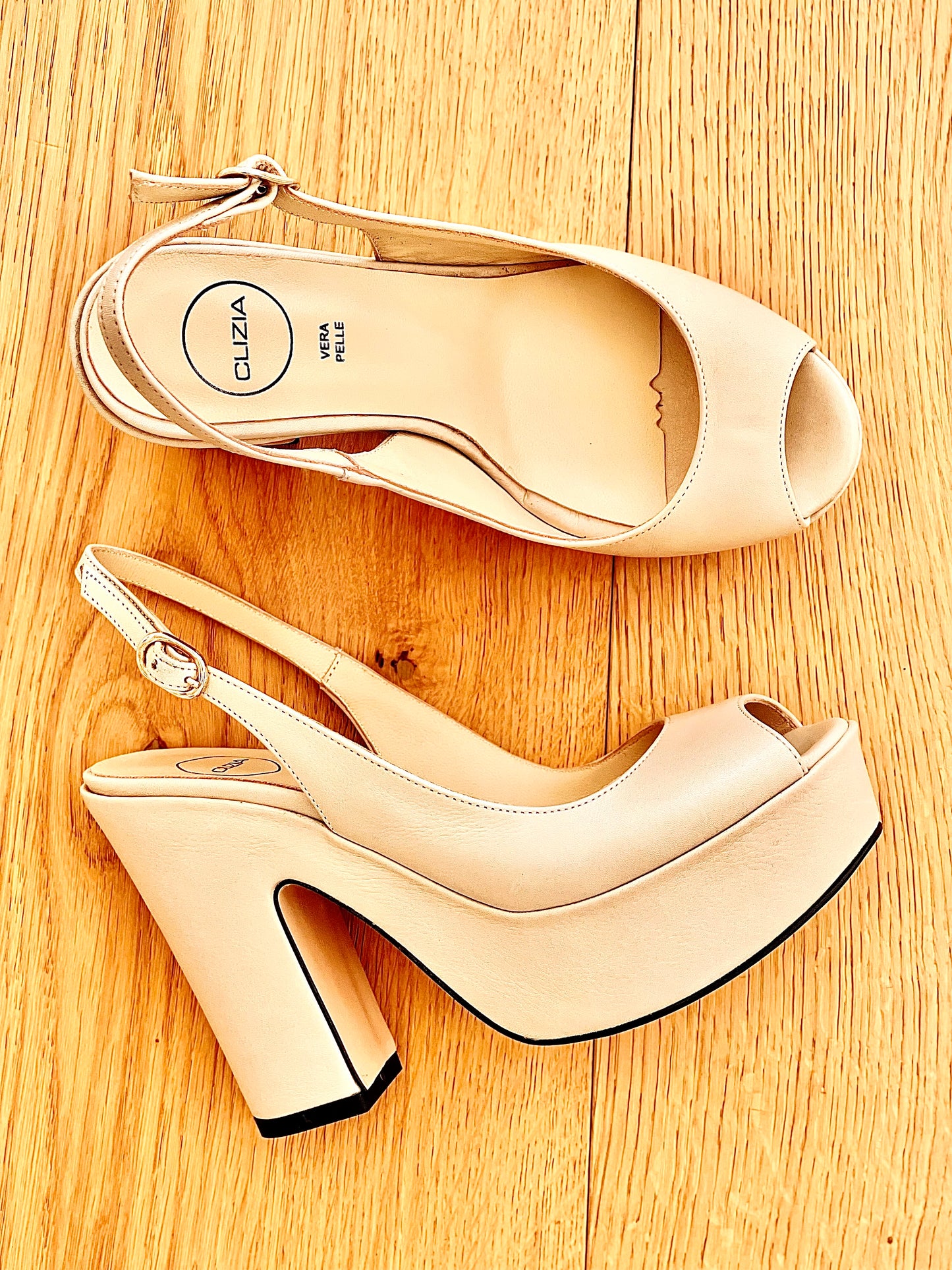 CUERO BEIGE HELLEN