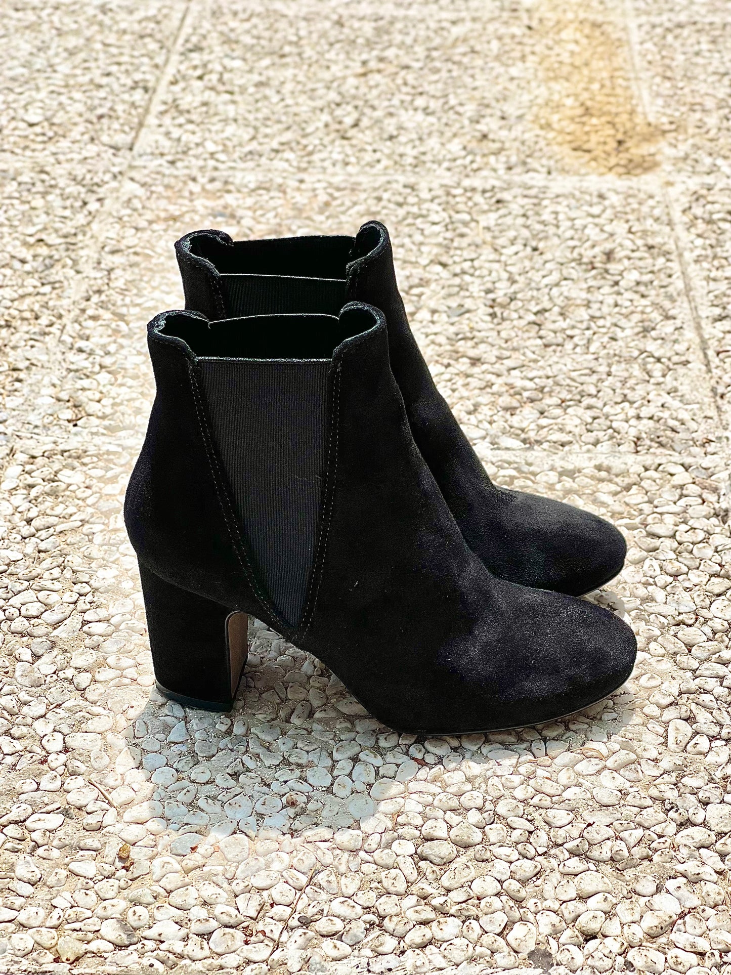 TECLA BLACK SUEDE