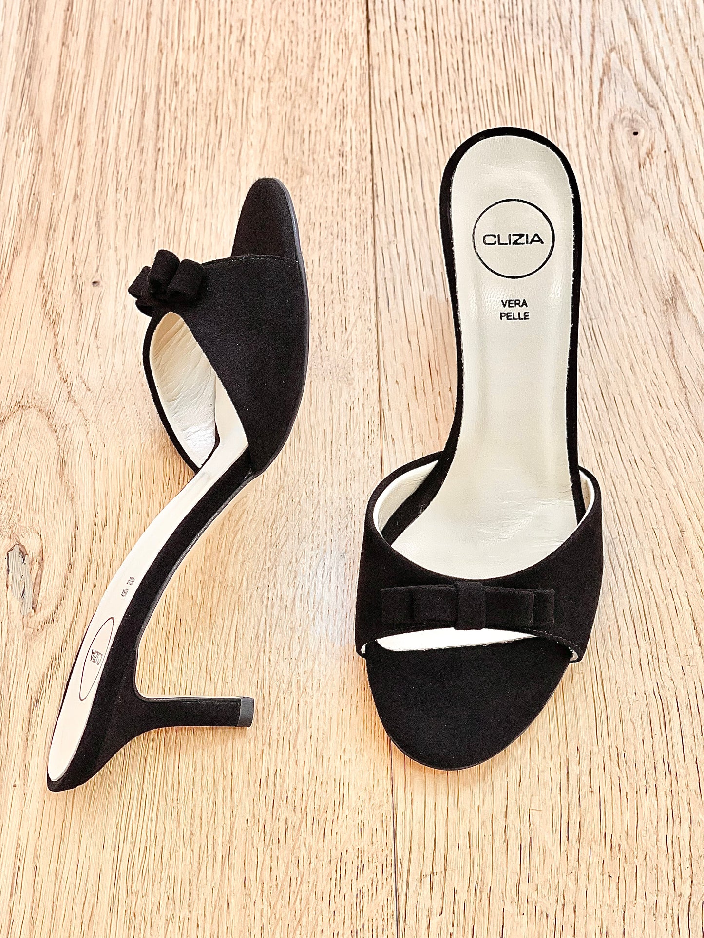 EMILY BLACK SUEDE