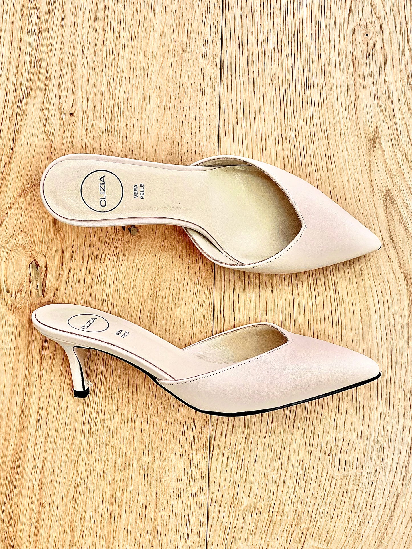 CUERO BEIGE VIKY