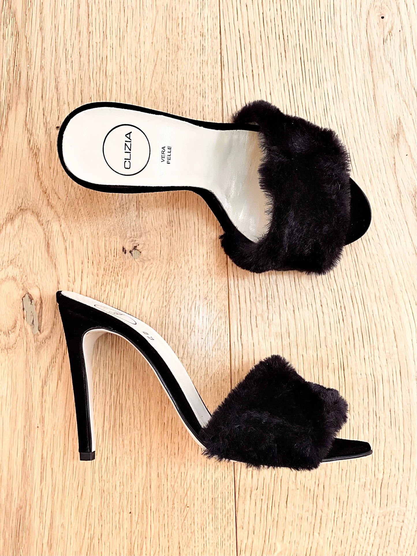 MARLA BLACK SUEDE