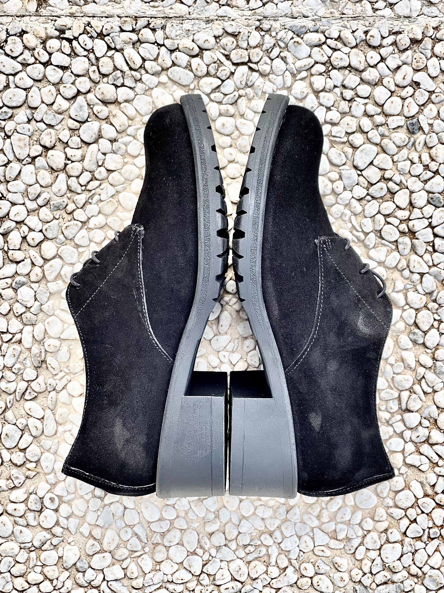 YO-YO BLACK SUEDE