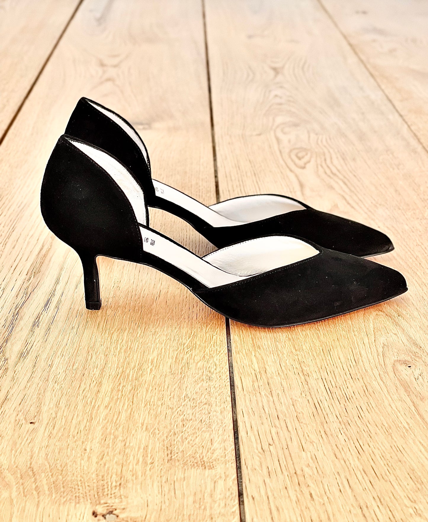 HEIDI BLACK SUEDE