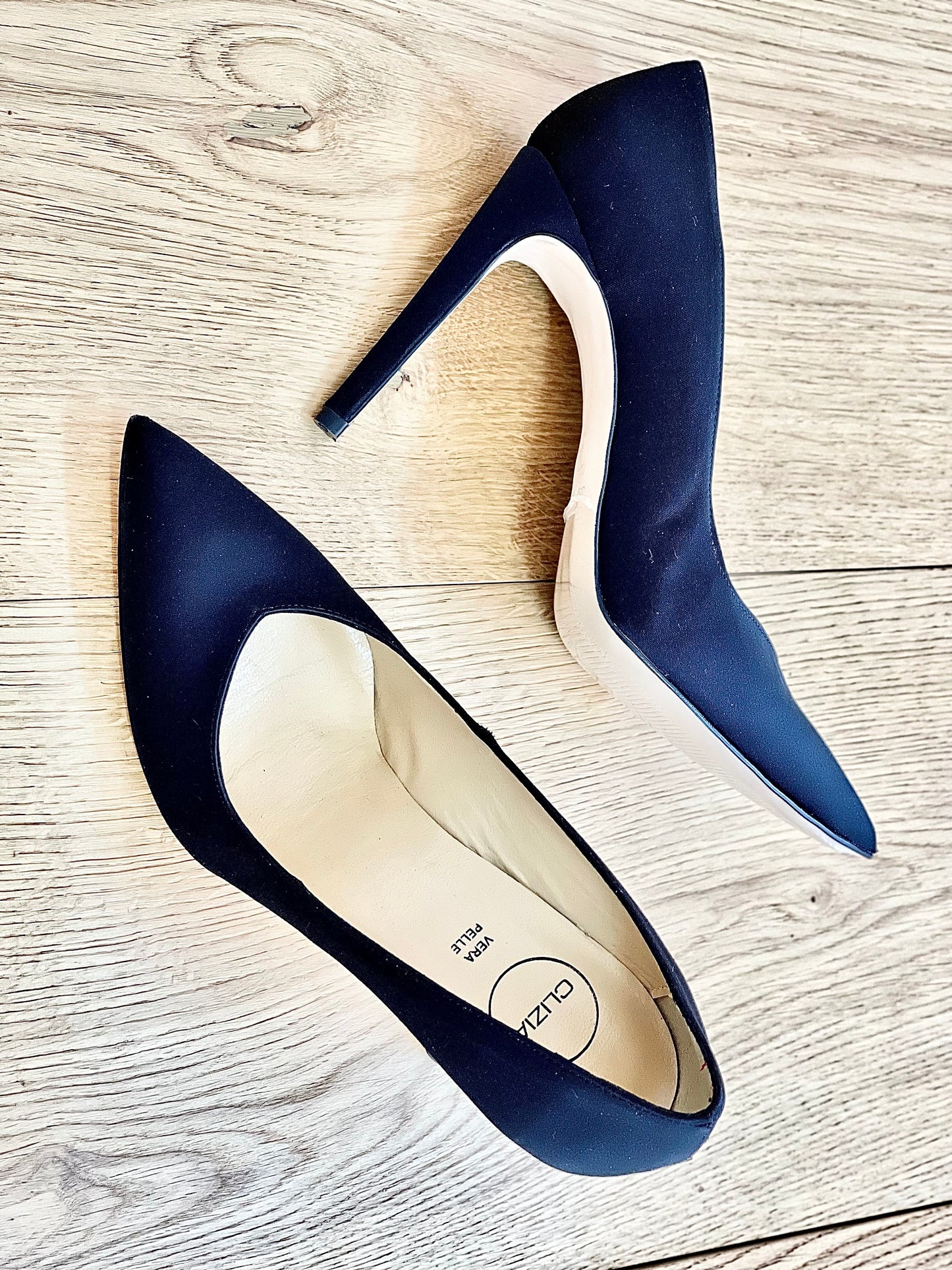 ELI BLACK SATIN