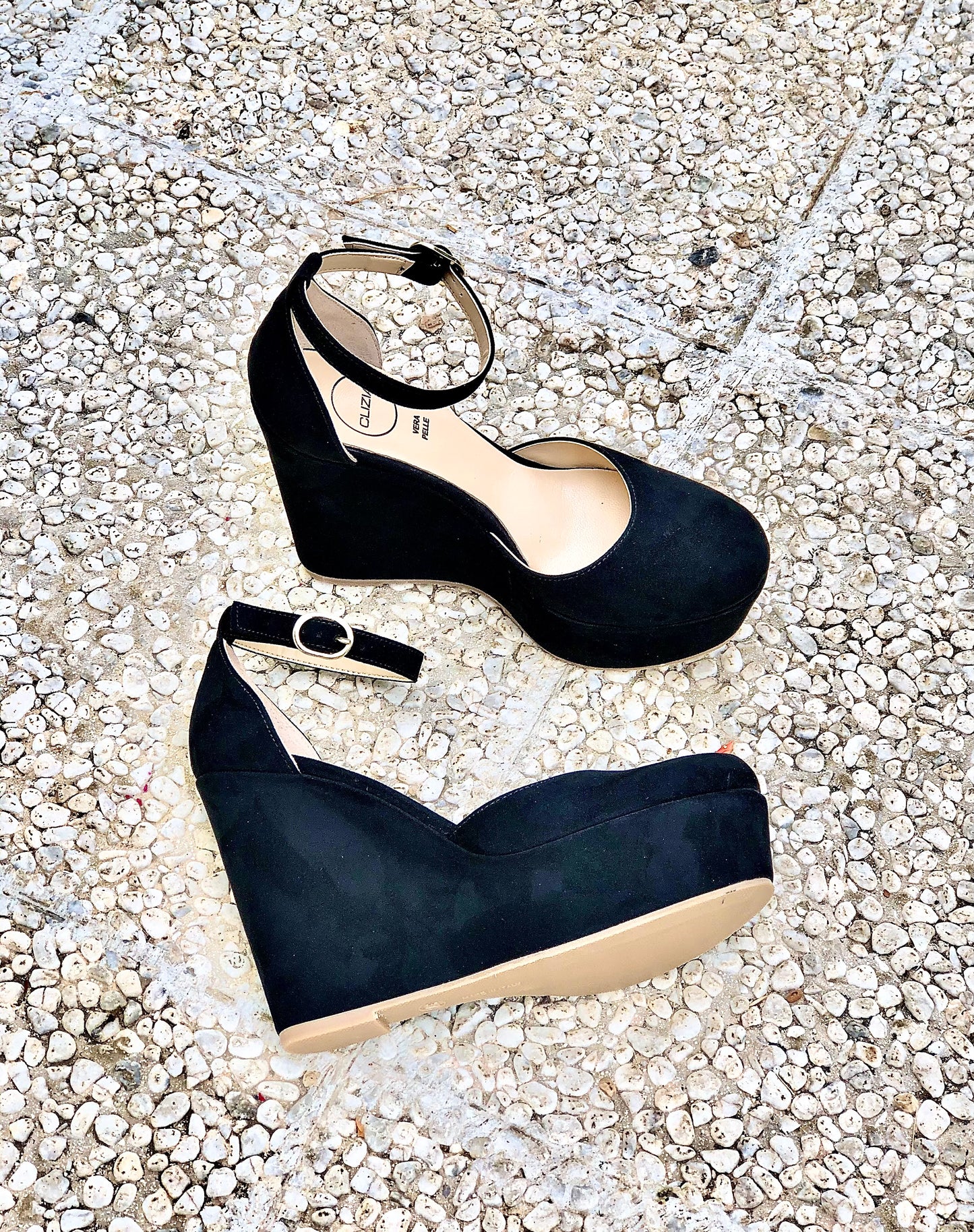 ROXI BLACK SUEDE