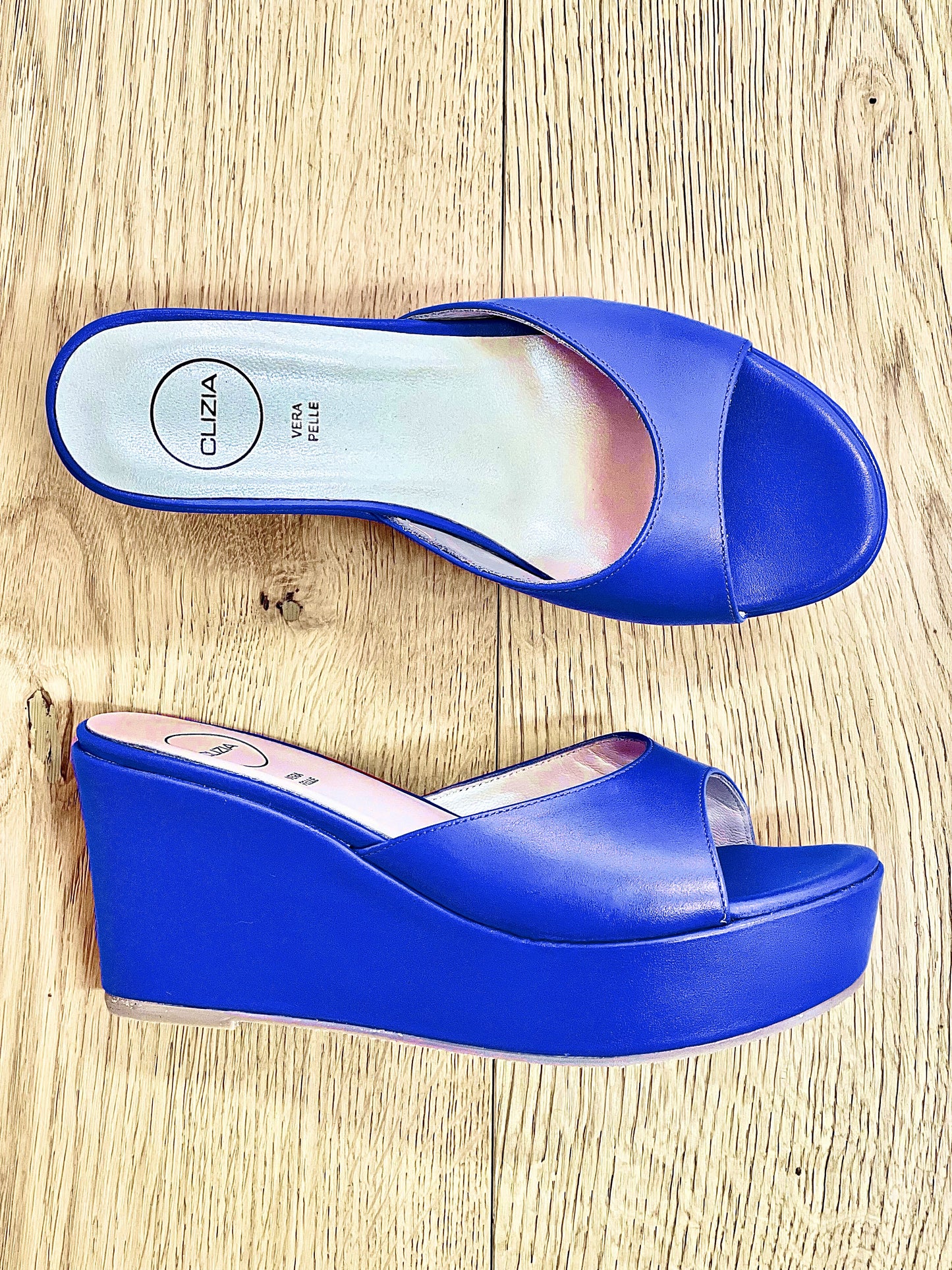VENUS BLUETTE CUERO