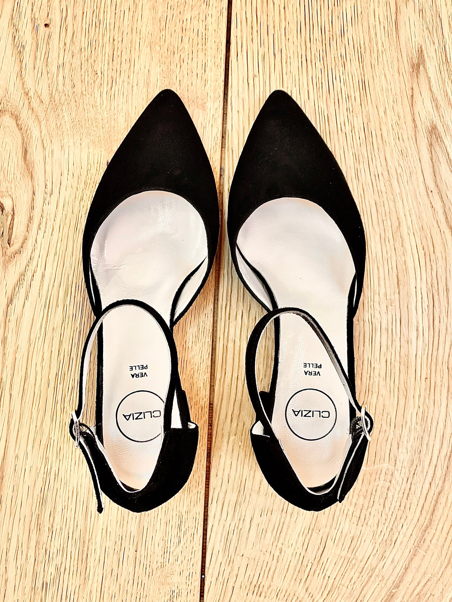 LEDA BLACK SUEDE