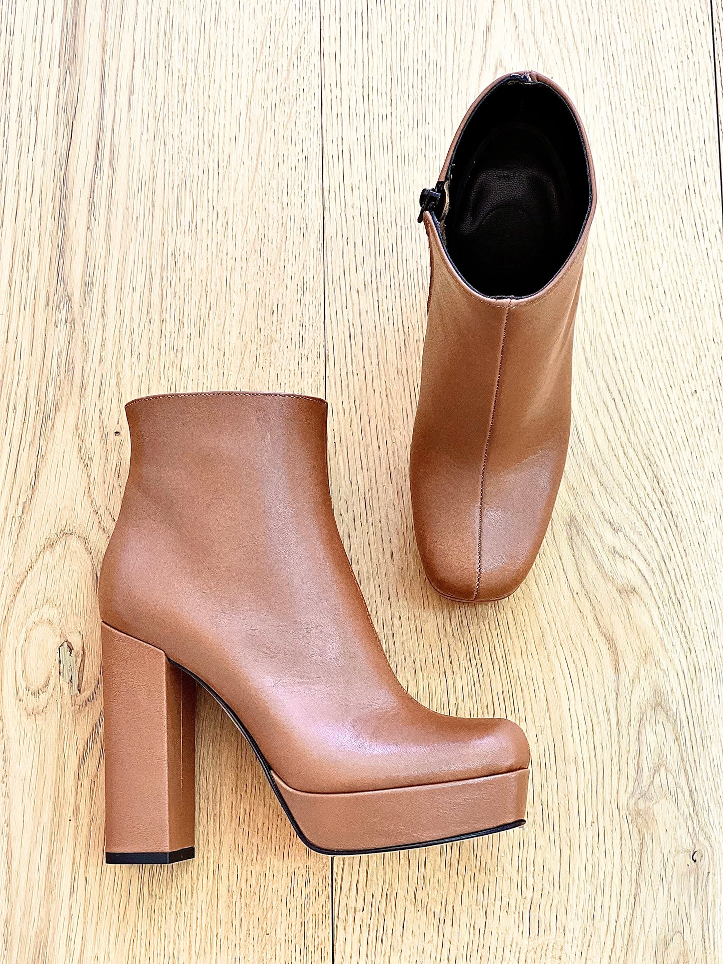 DETROIT LEATHER COGNAC