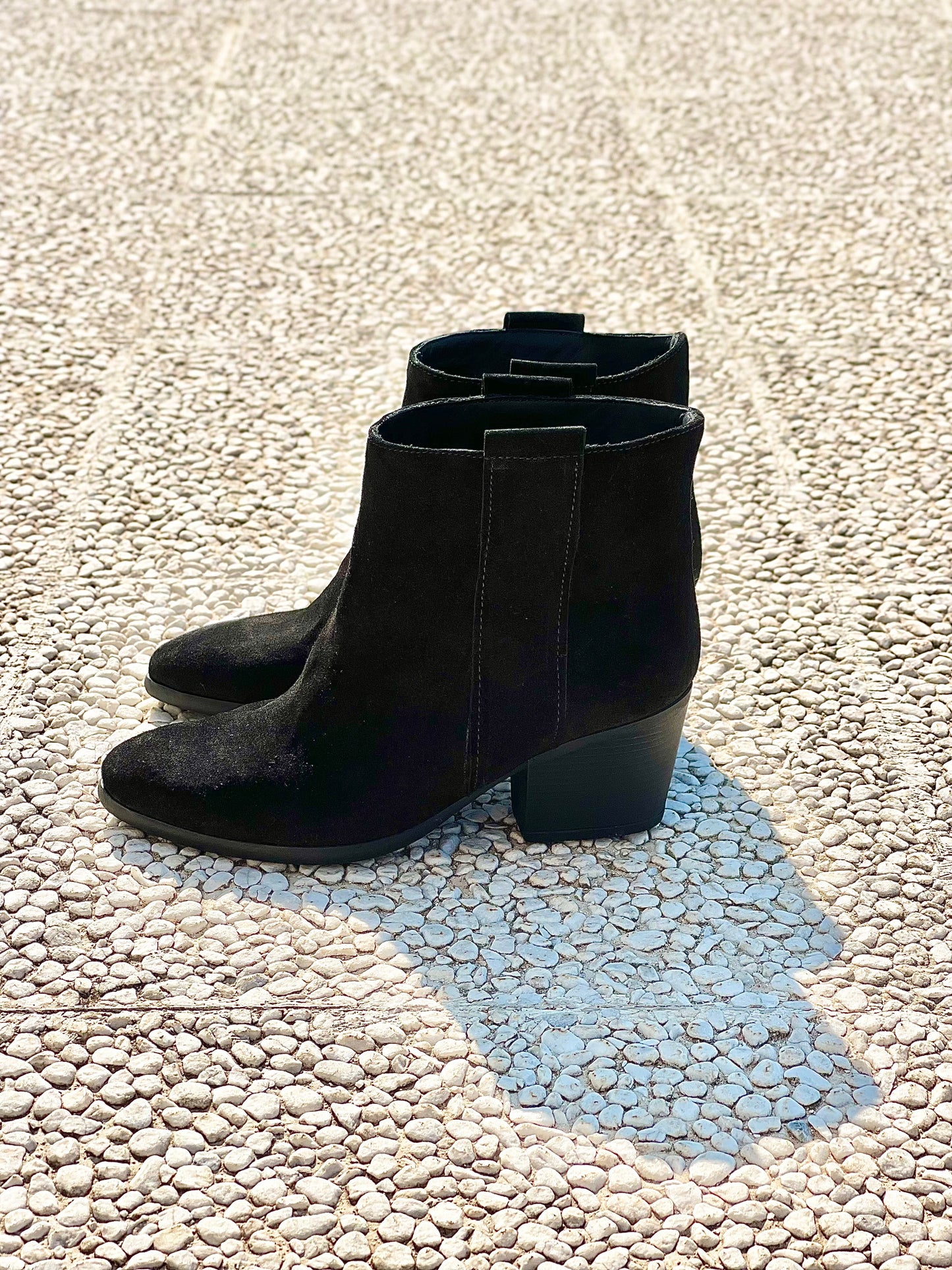 TESSA BLACK SUEDE