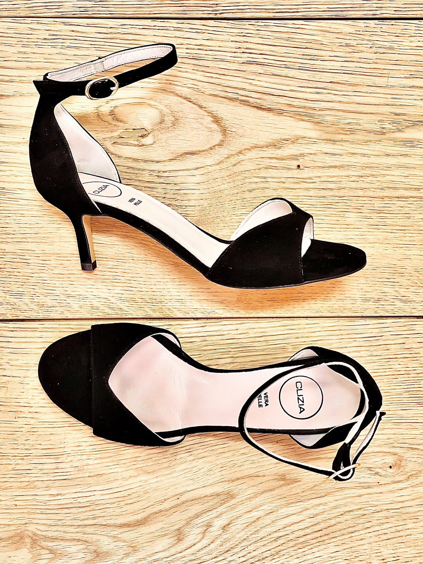 SHYLA BLACK SUEDE