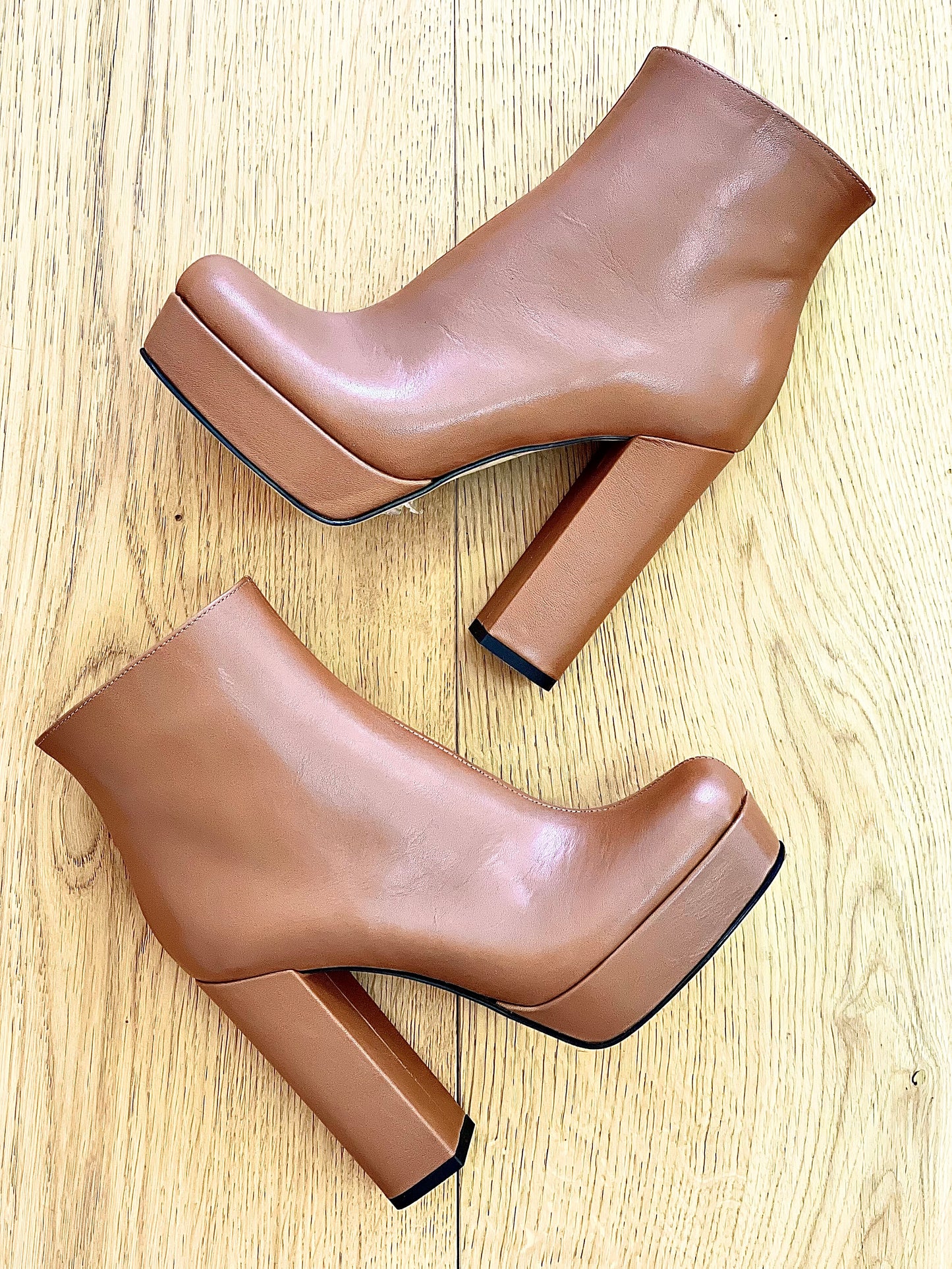 DETROIT LEATHER COGNAC