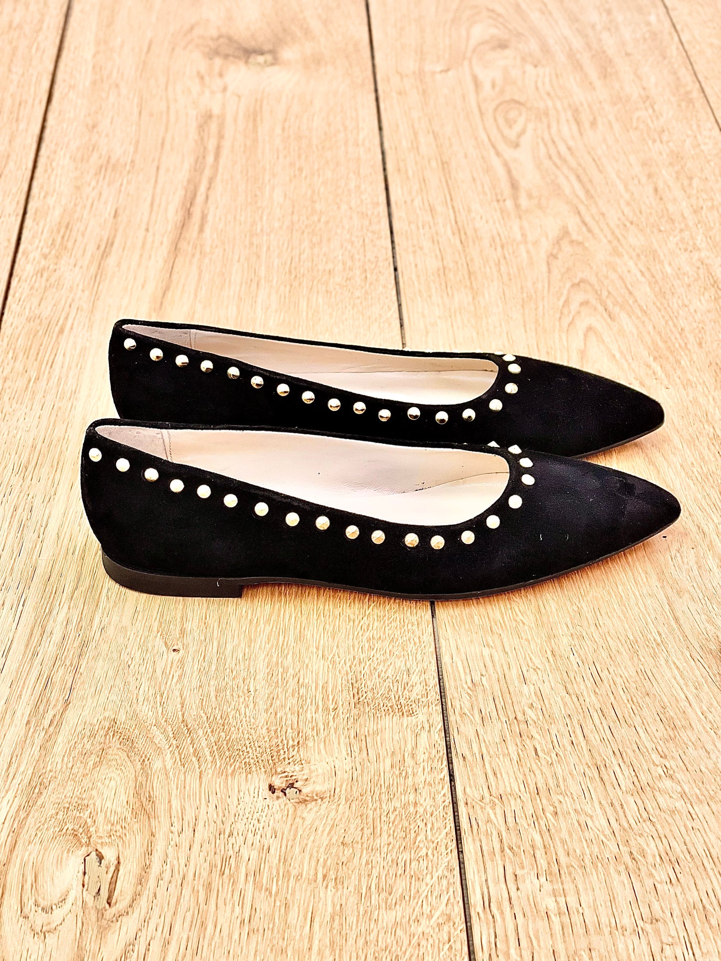 KONYA BLACK SUEDE