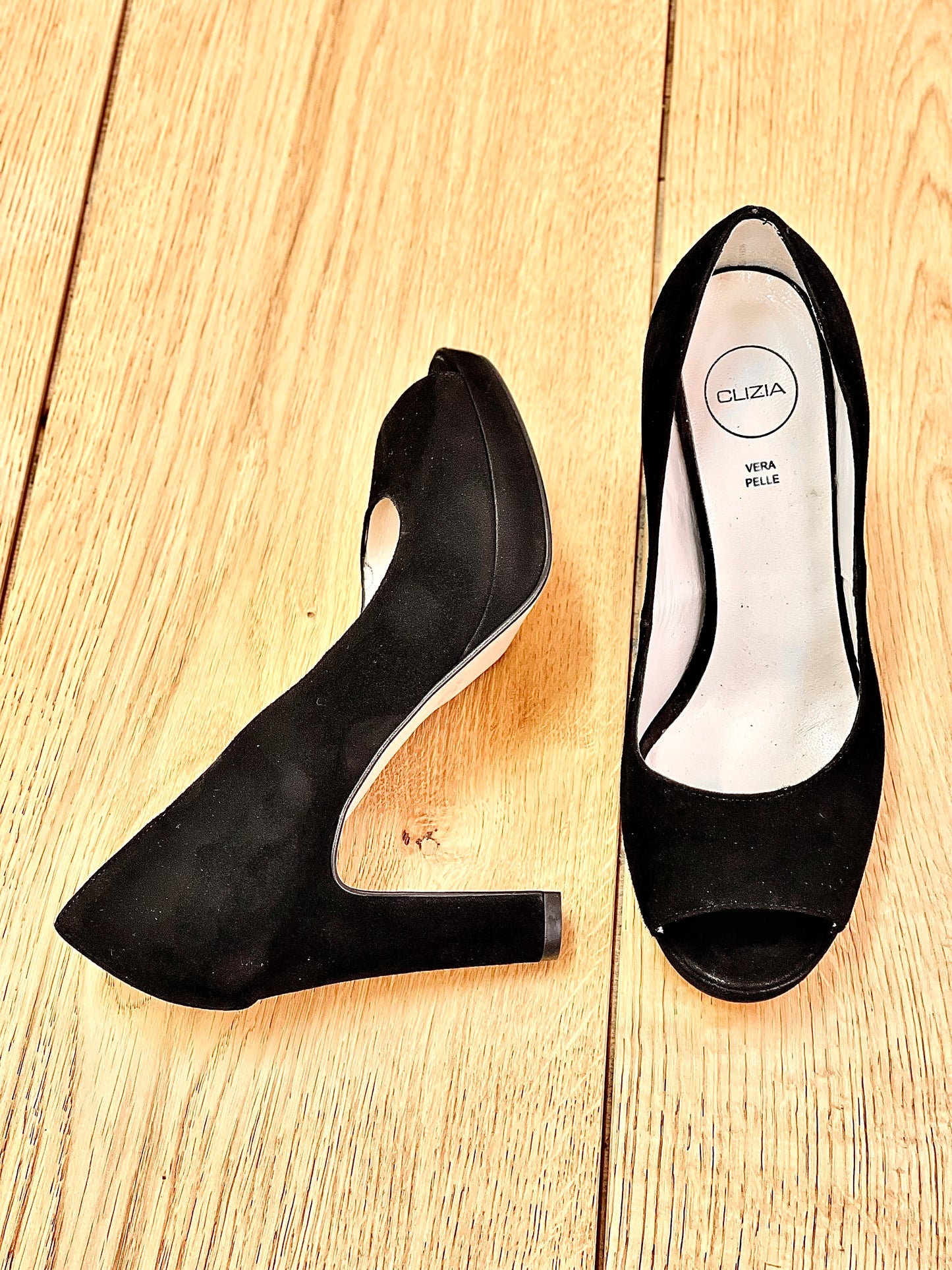 IRINA BLACK SUEDE