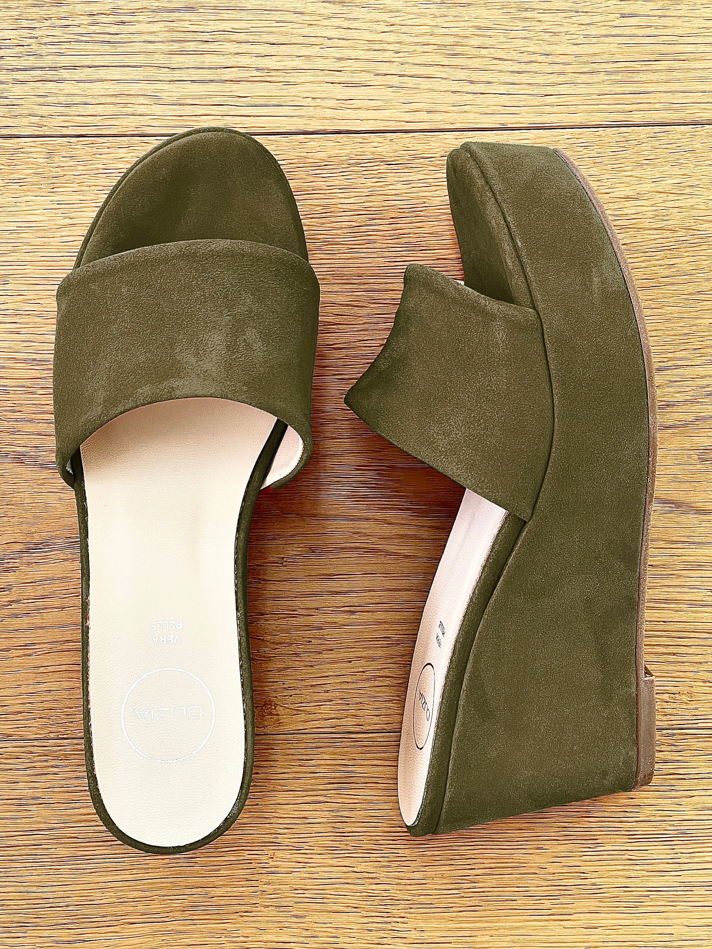 ARON SUEDE KHAKI