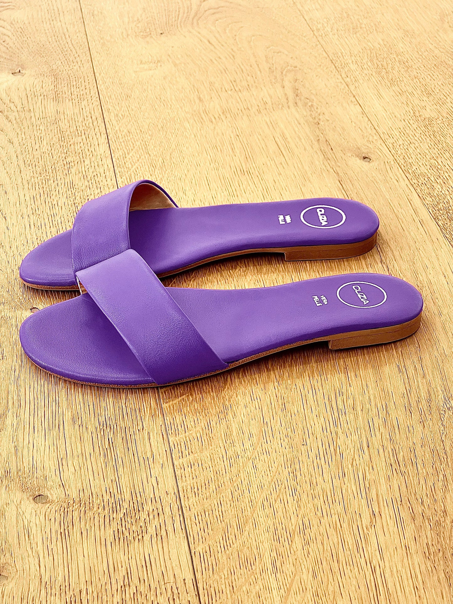 YIP VIOLETTI NAHKA