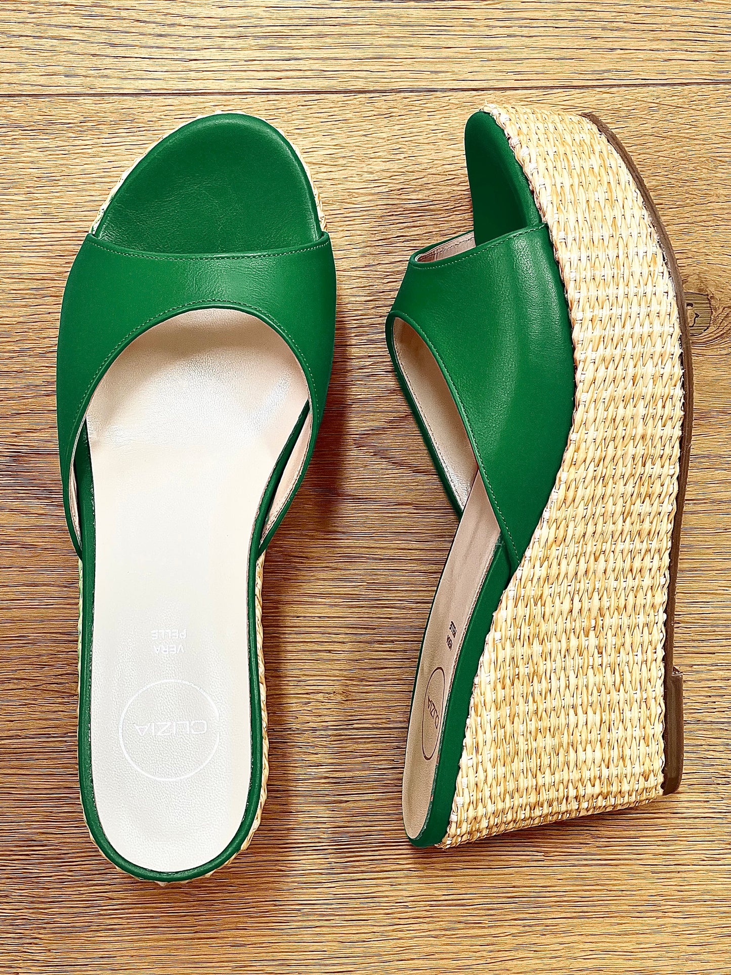 VENUS GREEN