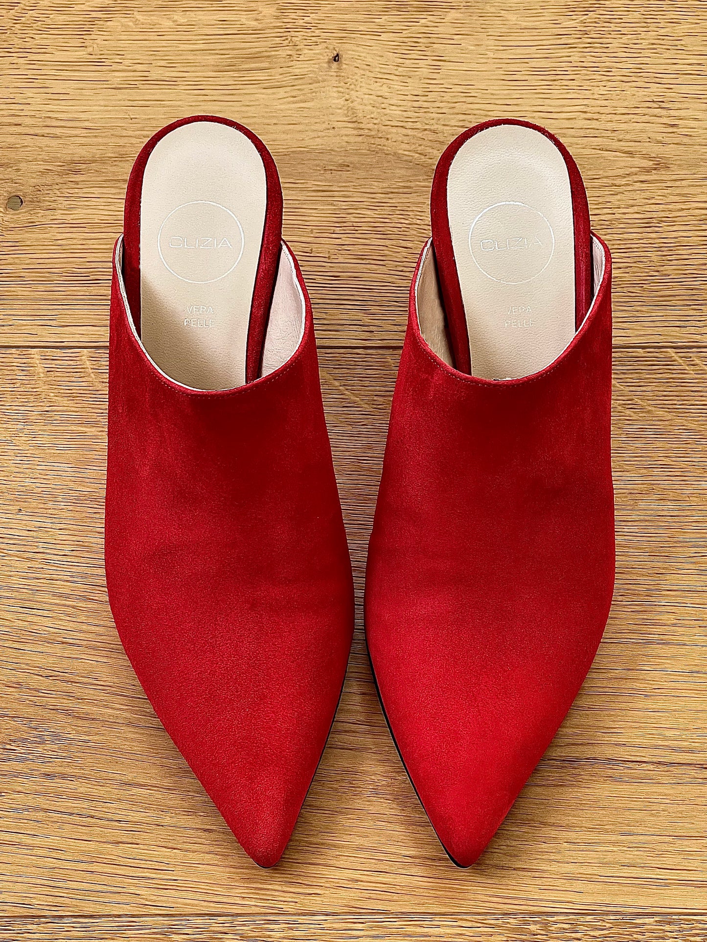 CRUZ PUNAINEN SUEDE