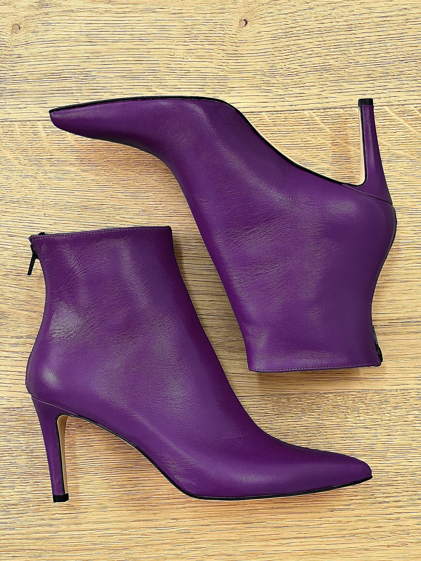 IRIS VIOLETTI NAHKA