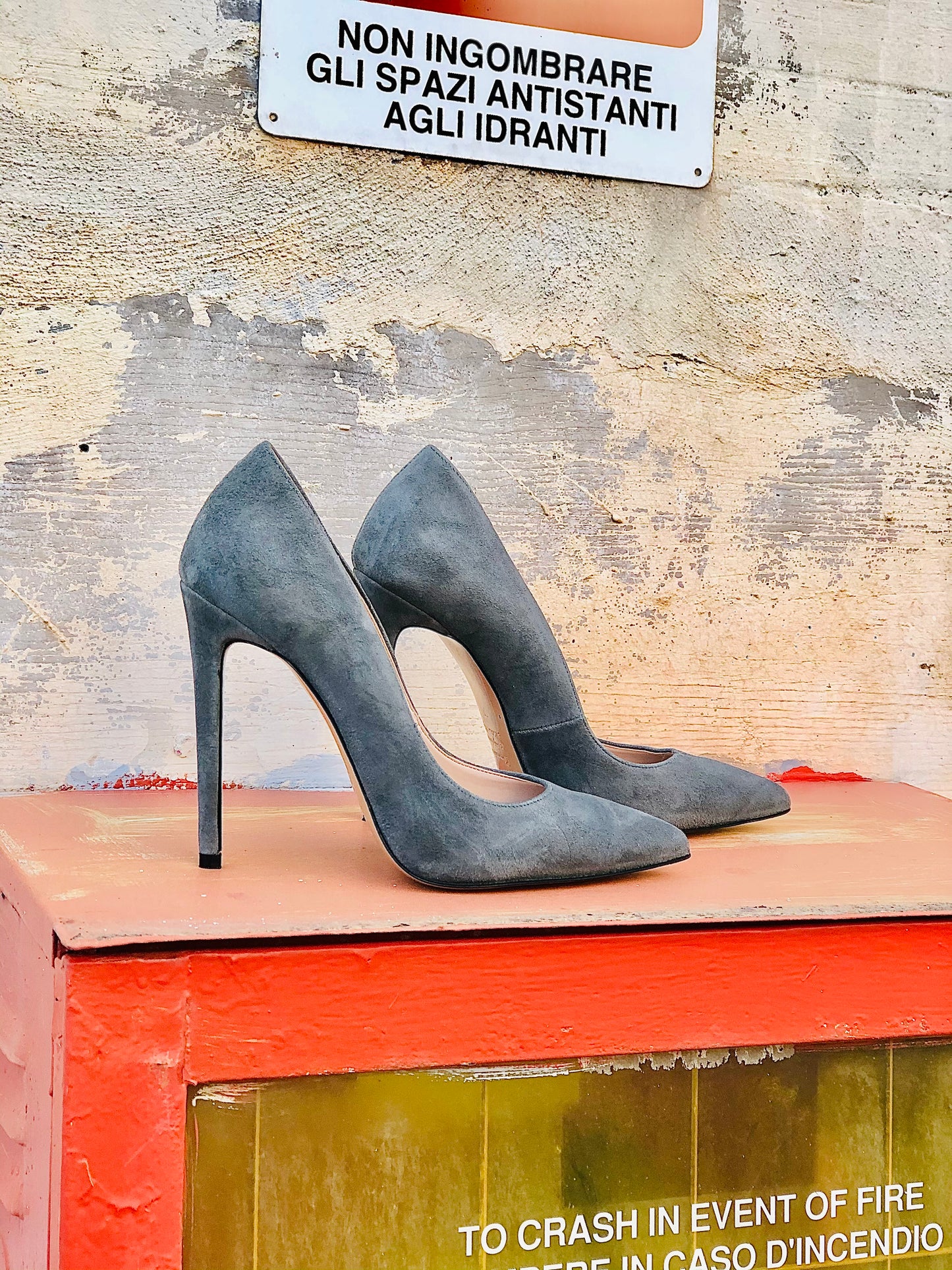 NOE GREY SUEDE