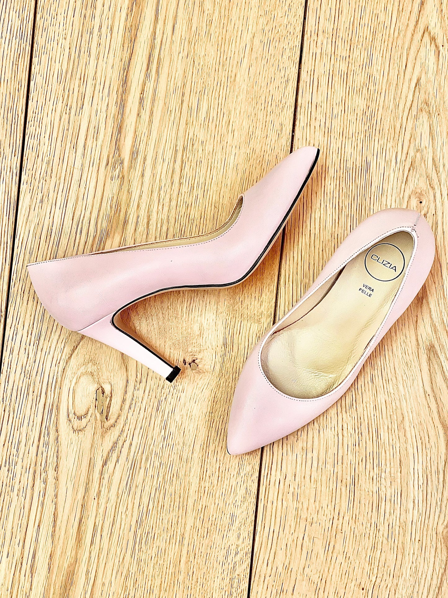 EMY PINK