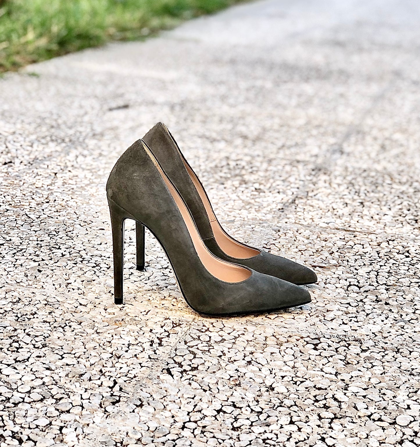 NOE GREY SUEDE