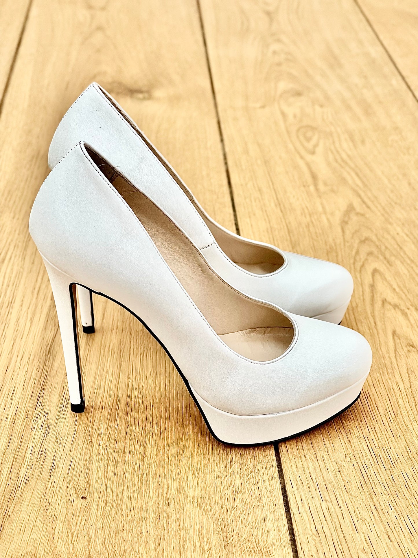 EVEN WHITE