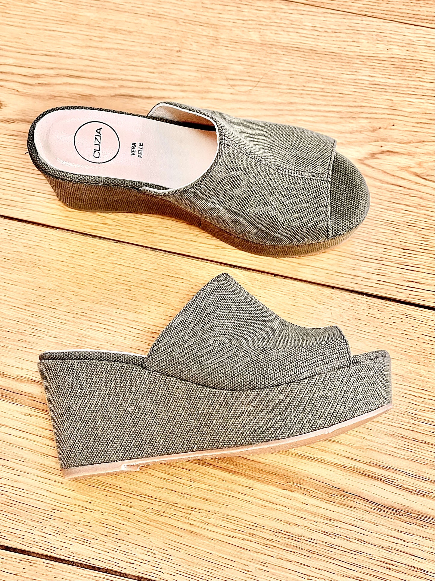 MOIRA CANVAS KHAKI