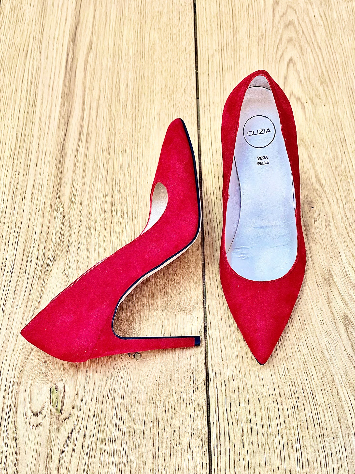 NOE RED SUEDE
