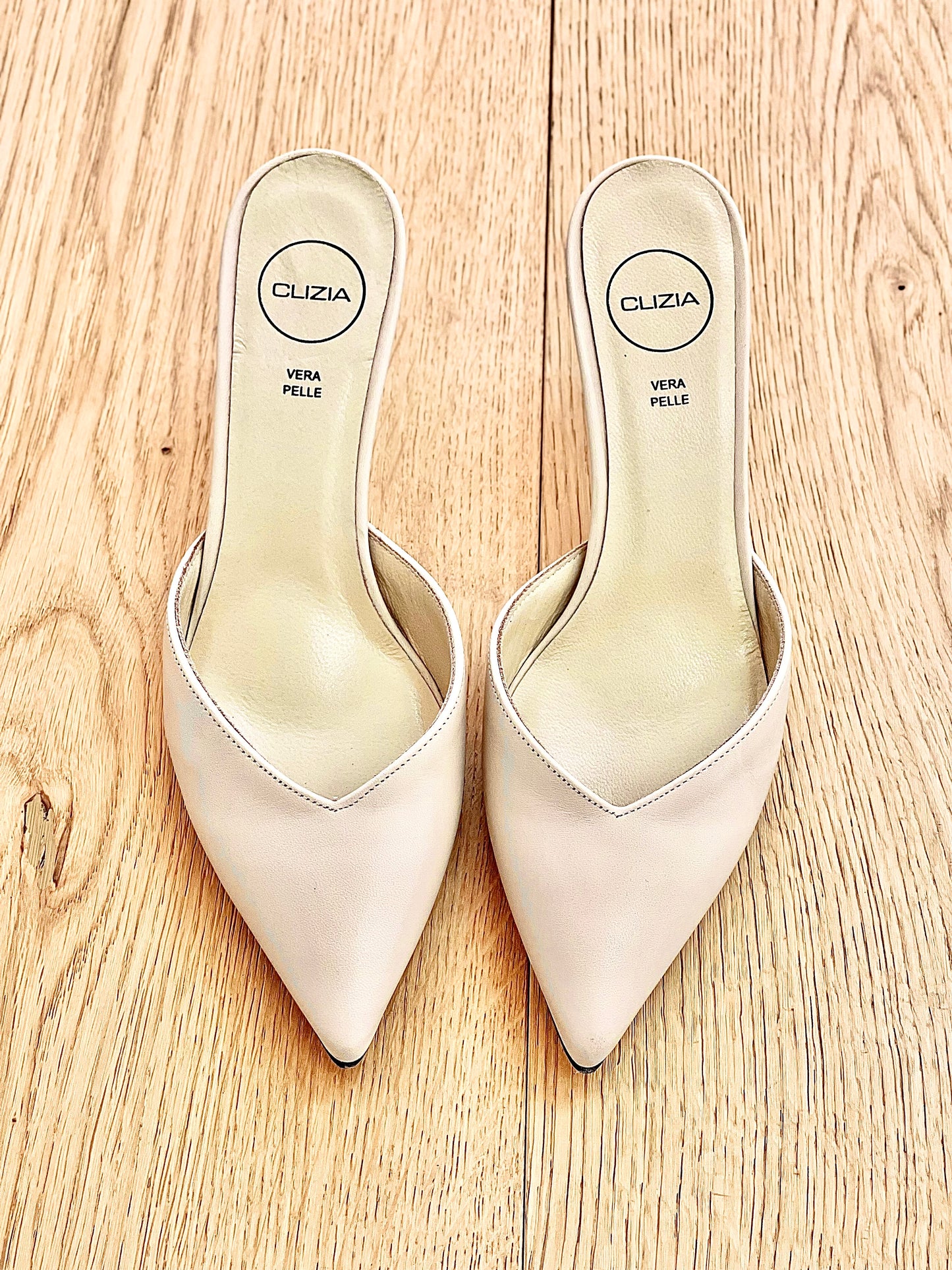 VIKY BEIGE NAHKA