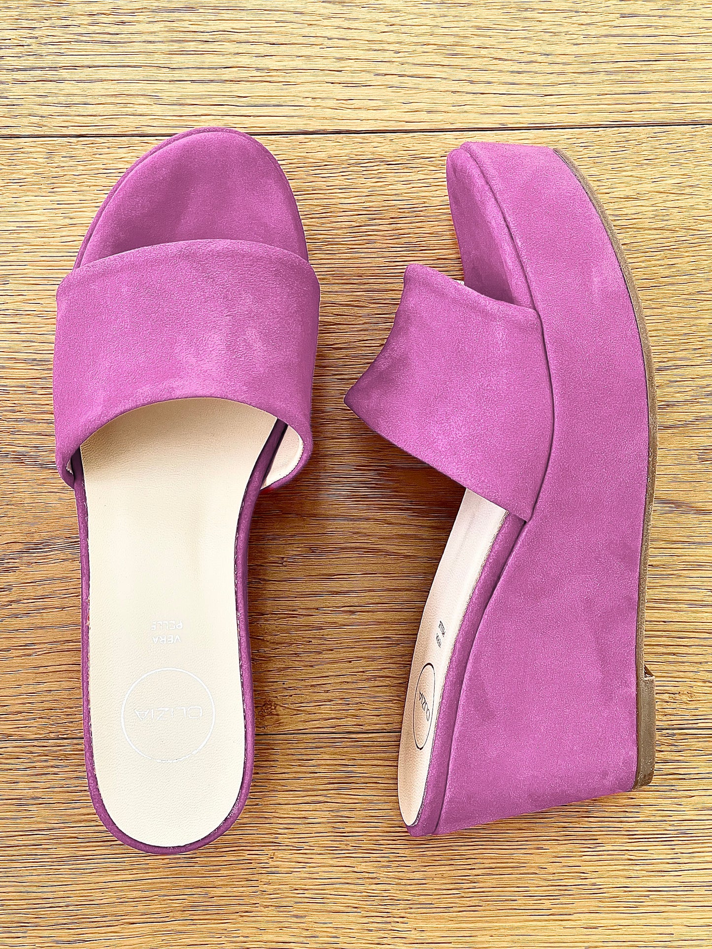 ARON SUEDE LILAS