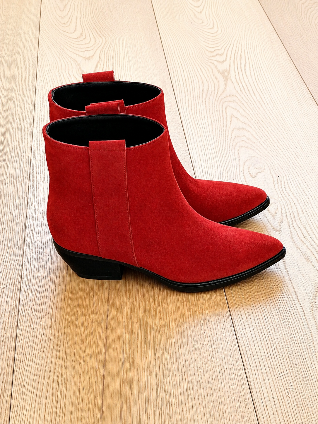 PEGGY EN DAIM ROUGE