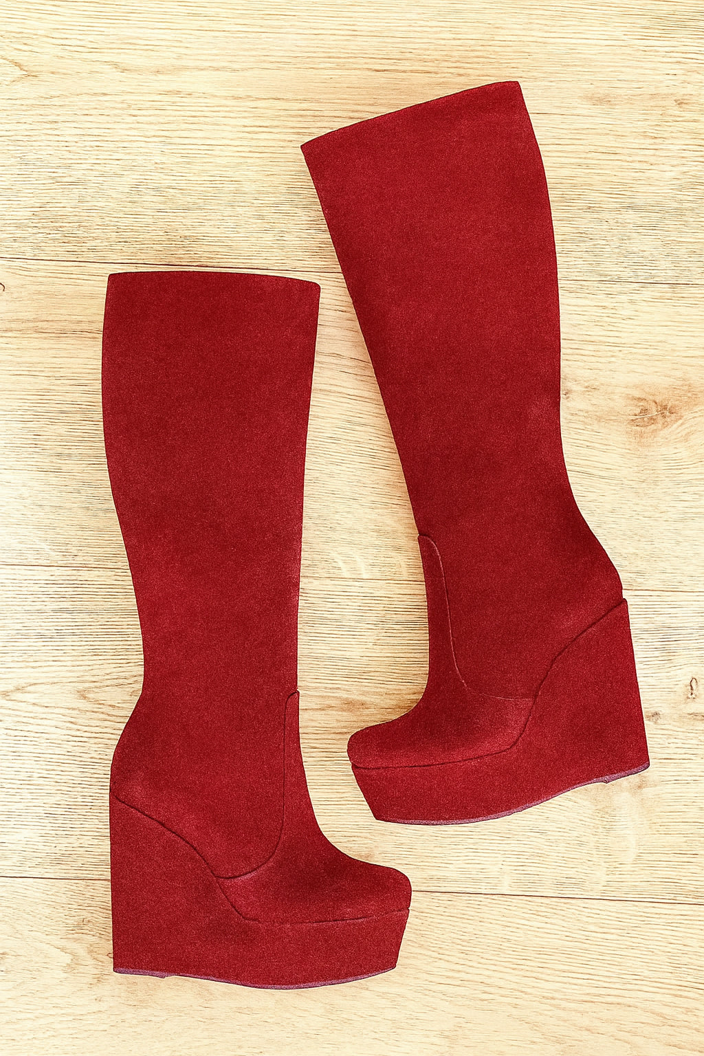 SAM RED SUEDE