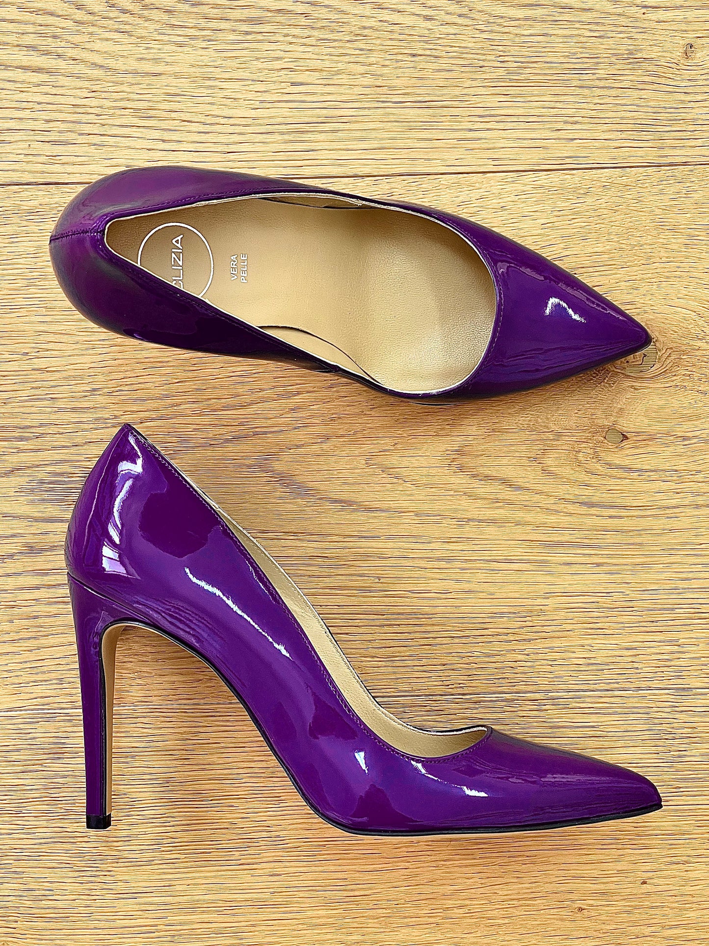 NOE EN CUIR VERNI VIOLET