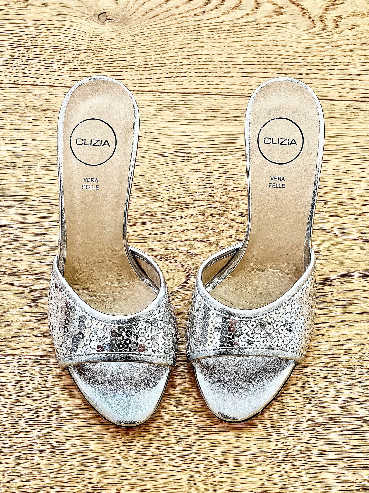 THÉ À PAILLETTES ARGENTÉES