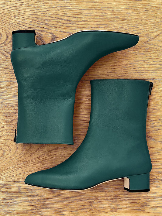 BOUTEILLE EN CUIR PLANETAIRE