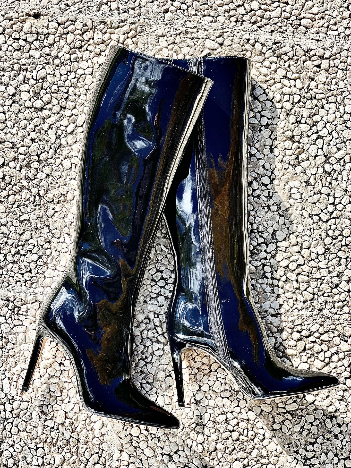 KELLY NOIR CUIR VERNI