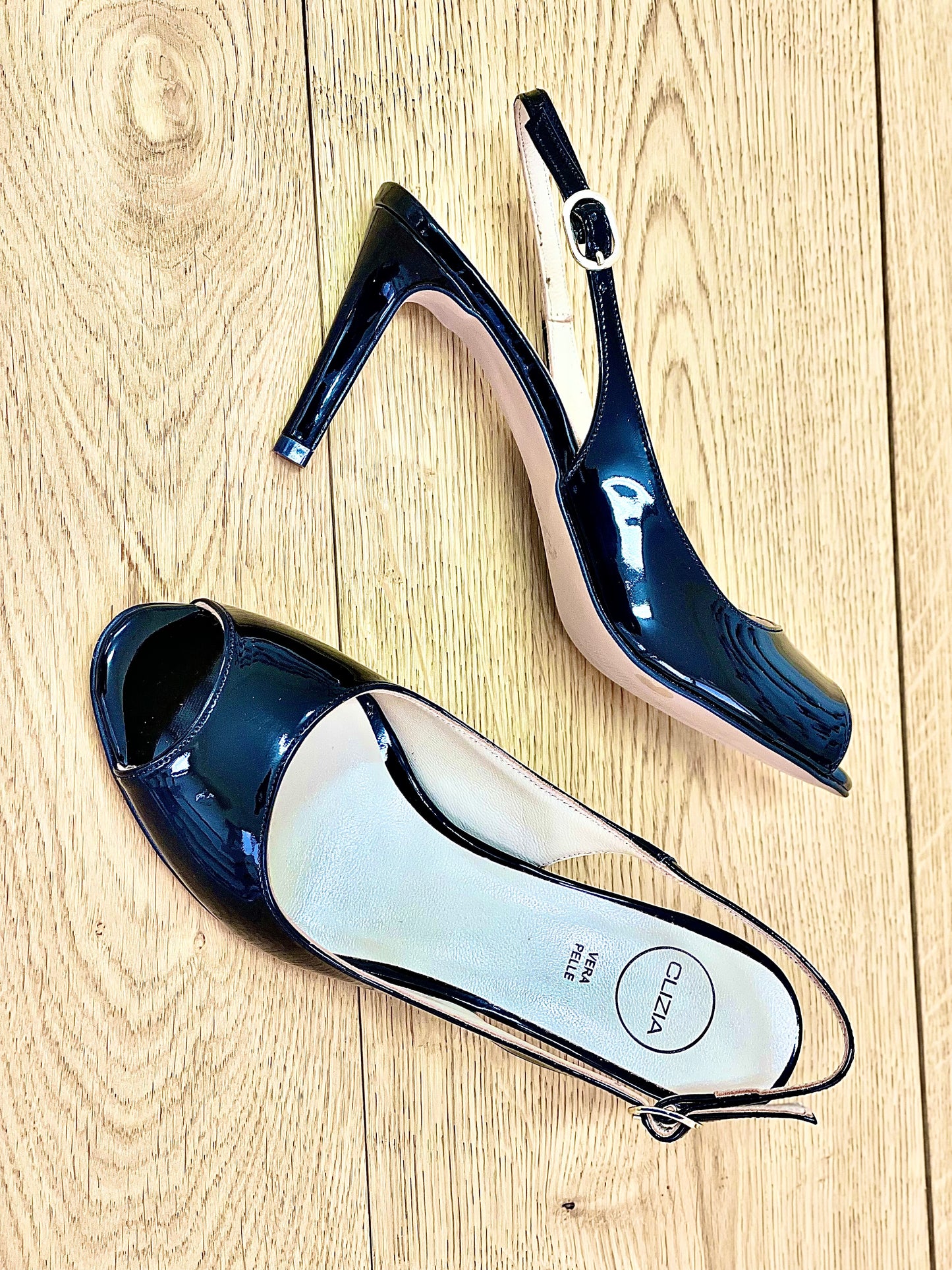 PATTY NOIR CUIR VERNI