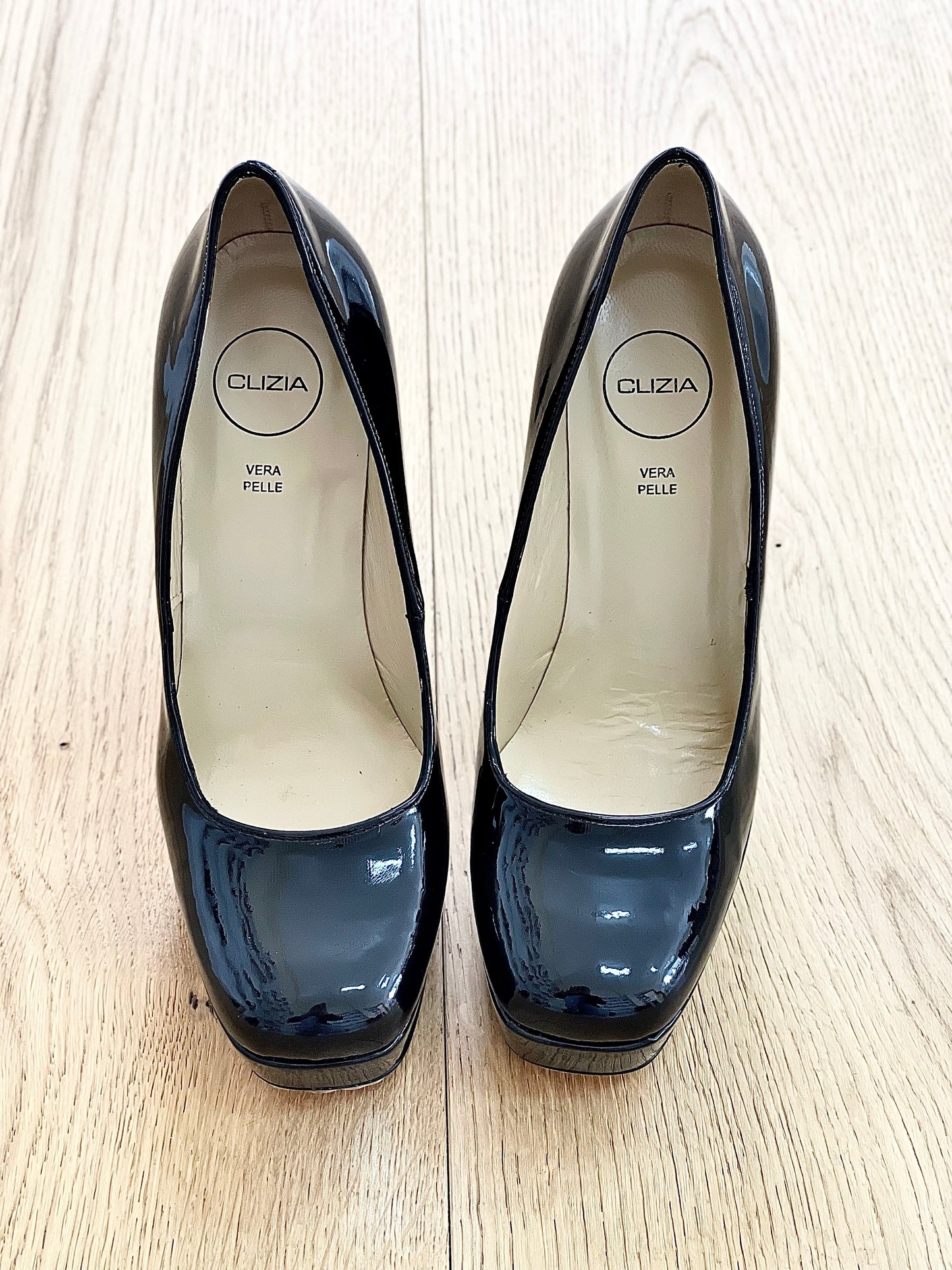 KATA CUIR VERNI NOIR