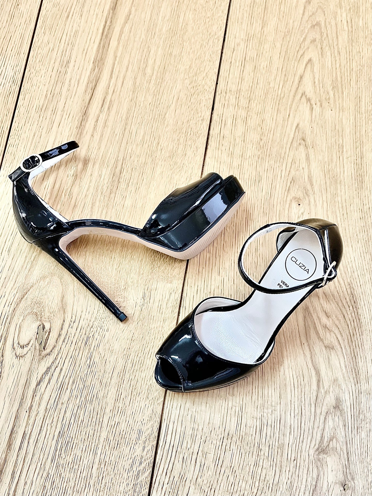 HALLE NOIR CUIR VERNI
