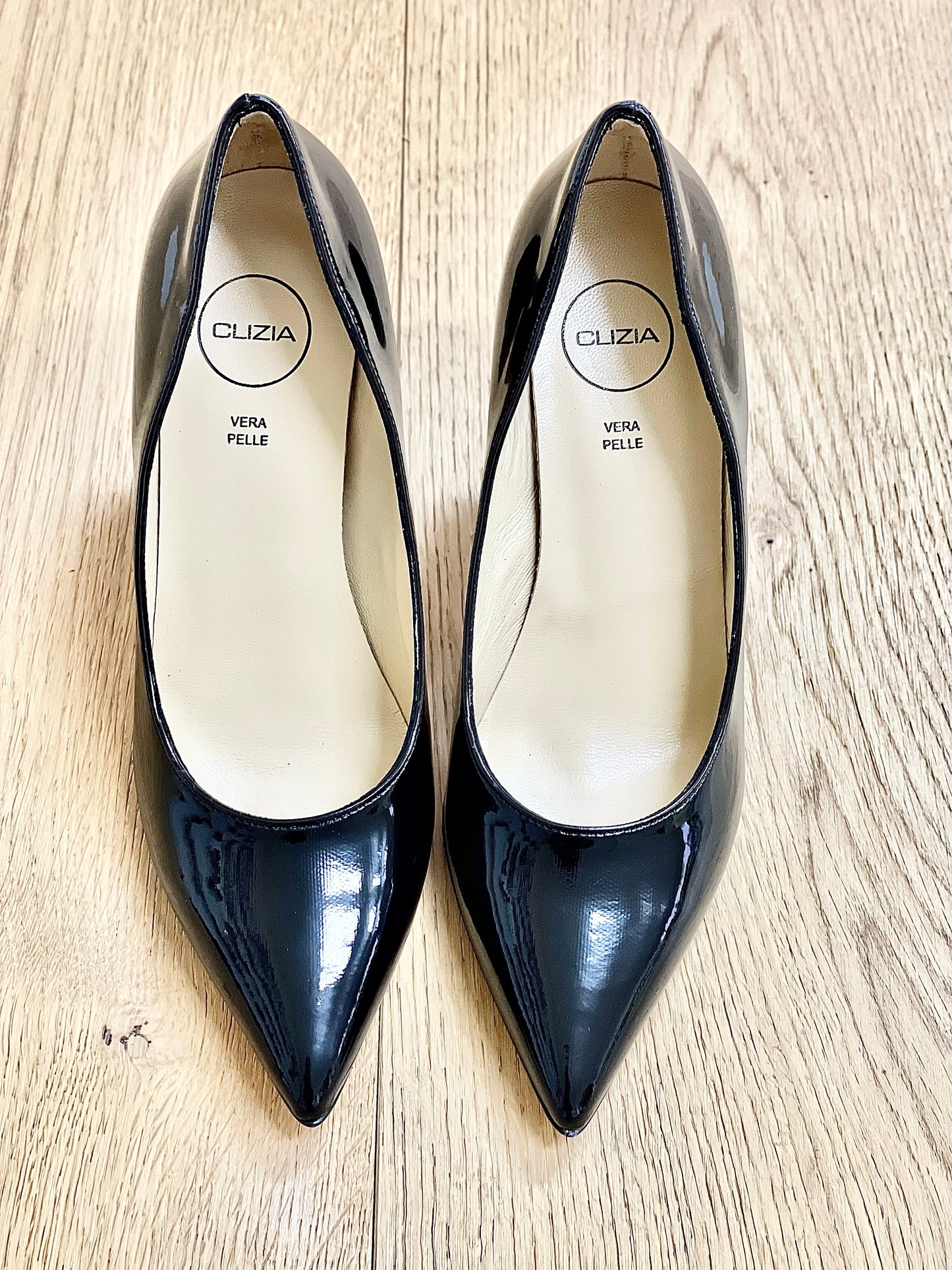 JOAN CUIR VERNI NOIR